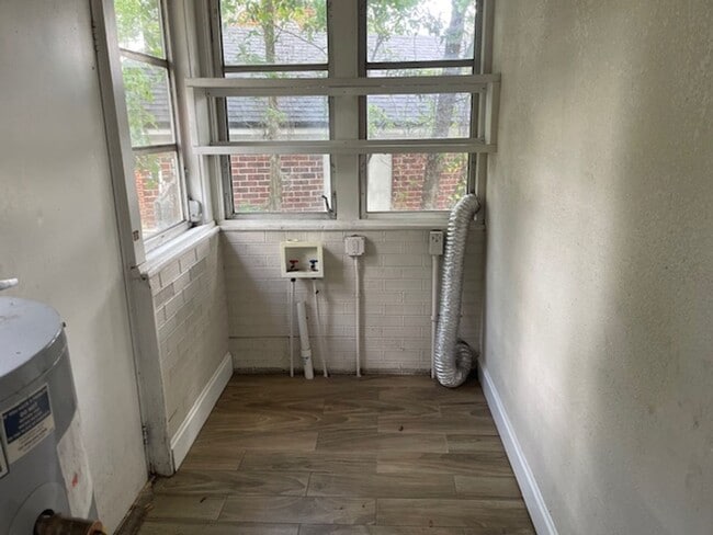 Building Photo - 319 W 49th St