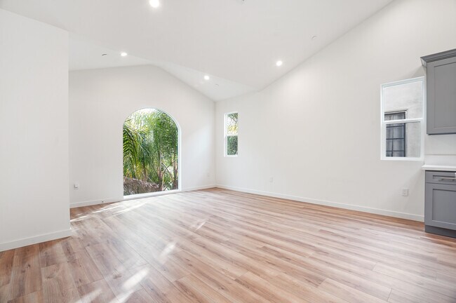 Building Photo - 5187 20th St