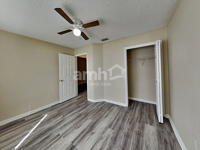 Building Photo - 1157 Windy Willows Dr