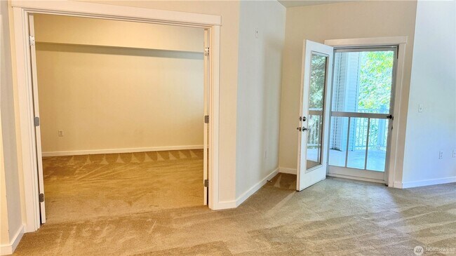 Building Photo - 2bd/2ba Newcastle Condo