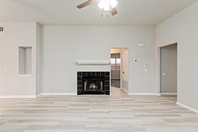 Building Photo - 21108 Derby Day Ave