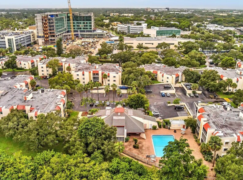 View from above showing proximity to Boca Regional Hospital - 604 NW 13th St