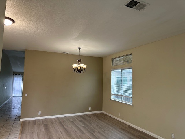 Building Photo - North Stockton 4 Bedroom 2 Bath Home