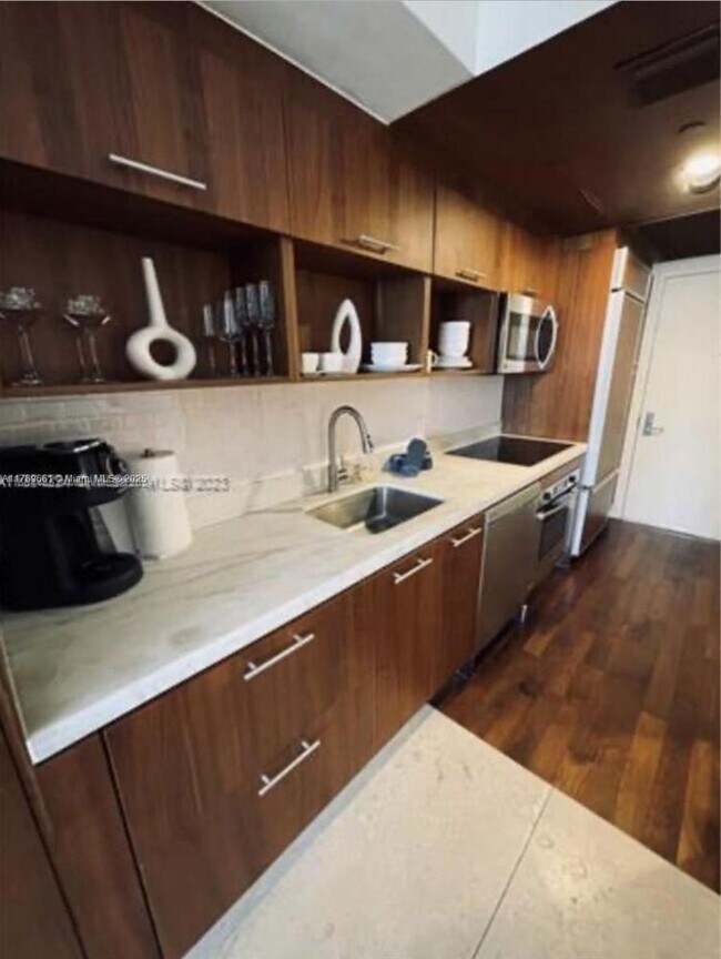 Building Photo - 50 Biscayne Blvd