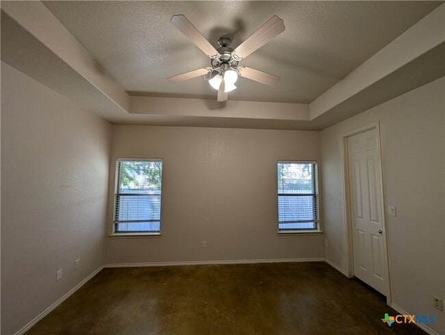 Building Photo - 208 Anne Louise Dr