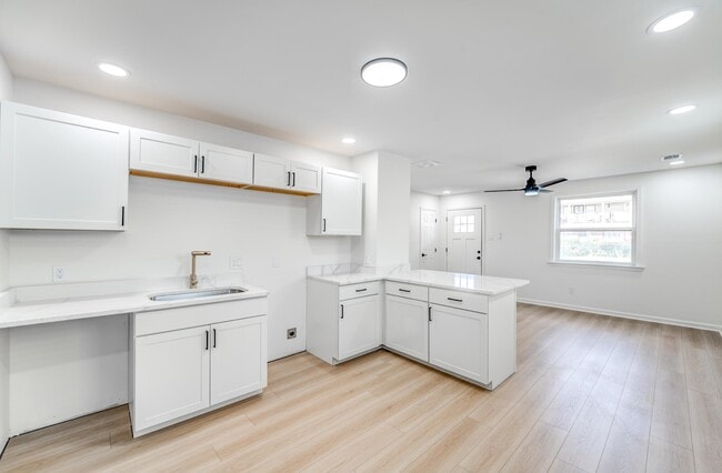 Building Photo - 1865 Ferber Ave