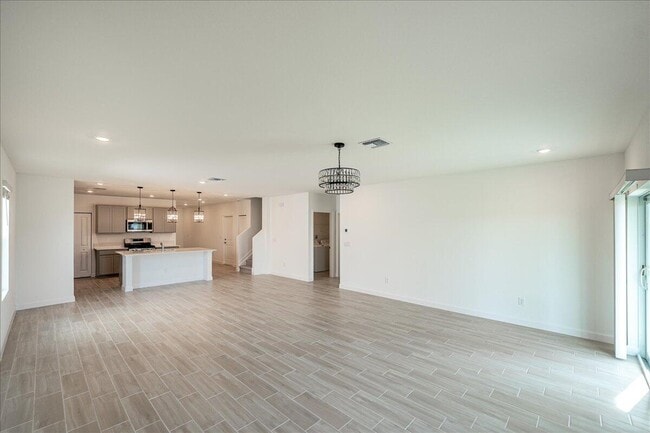 Building Photo - 6346 Windwood Wy
