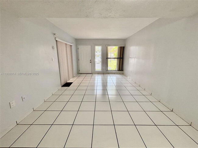 Building Photo - 11820 SW 80th St