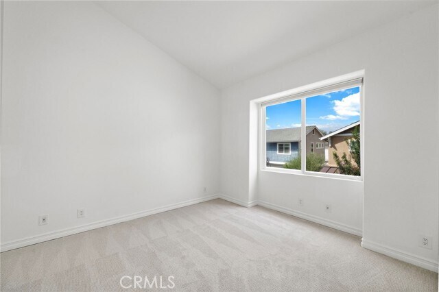 Building Photo - 265 Mesa Dr