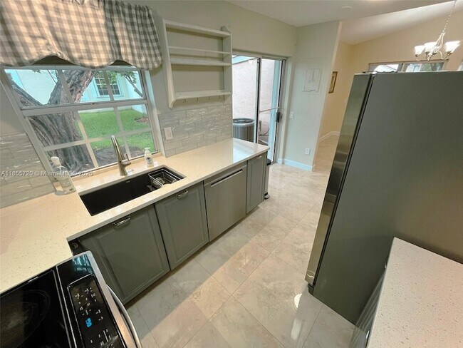 Building Photo - 1462 Springside Dr