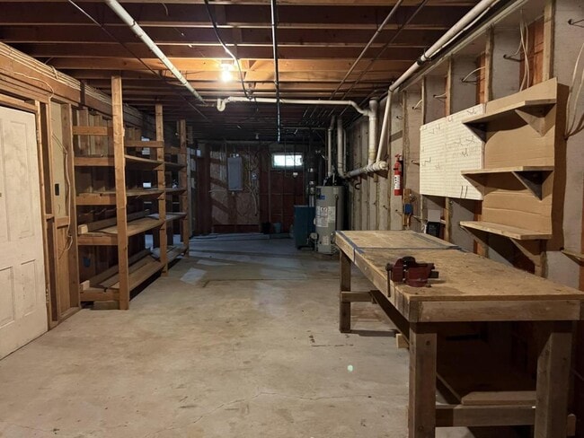 Building Photo - 1327 Fairfield Rd