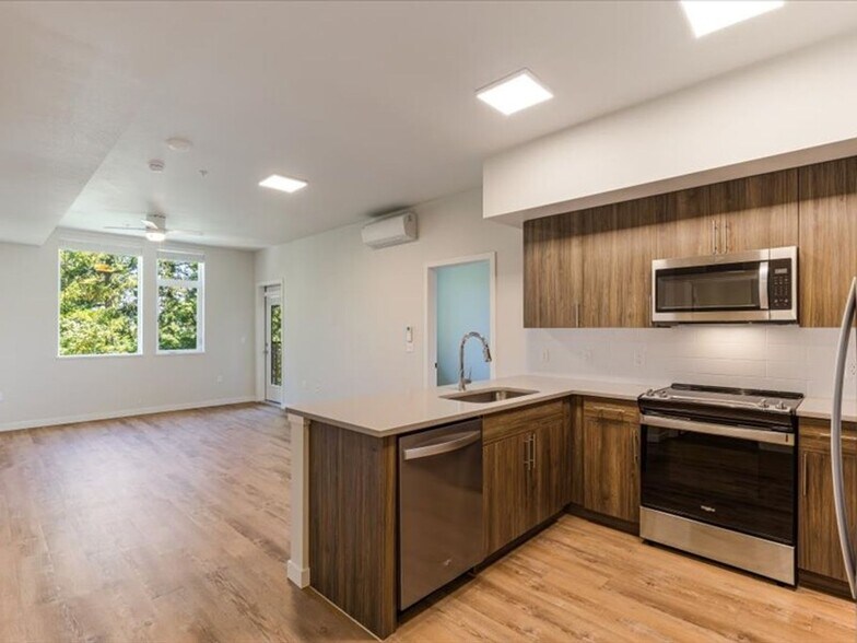 Building Photo - MARQ - The Woods on Marquam Hill