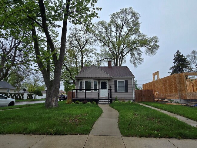 Primary Photo - 203 S Wilson Ave