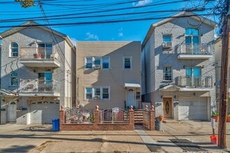 Building Photo - 392 Union St