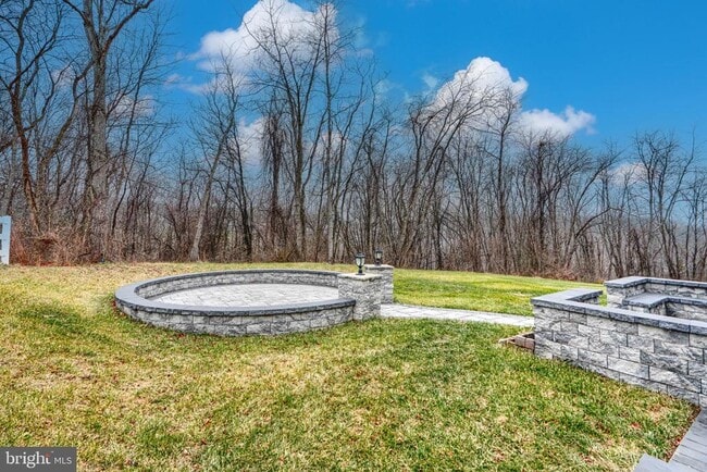 Building Photo - 13605 Otono Dr