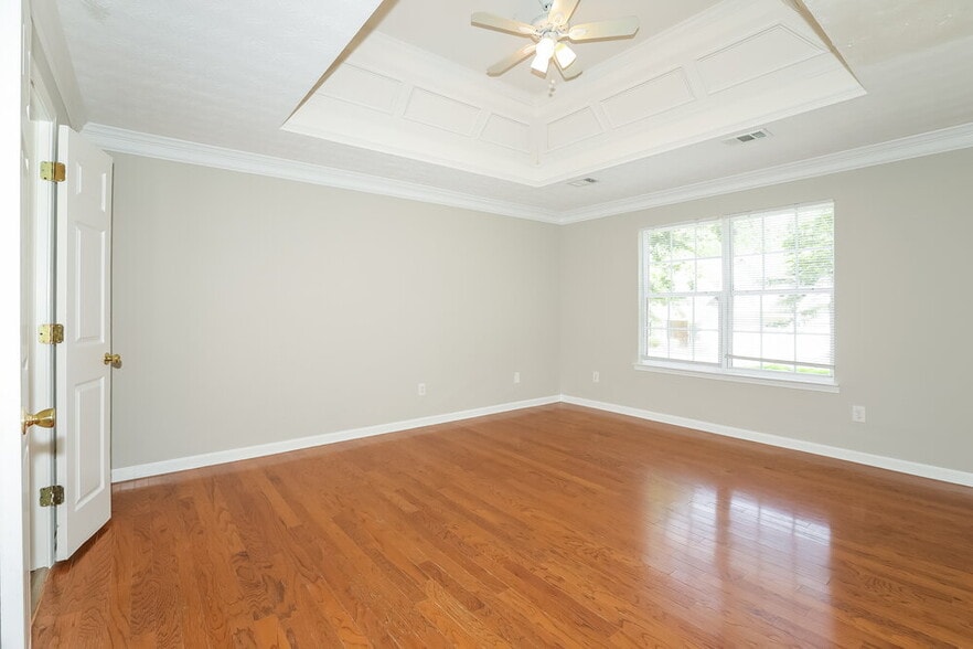 Building Photo - 4269 Ridgeside Terrace