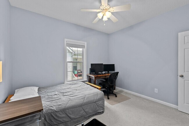 Building Photo - 4028 Mackinac Island Ln