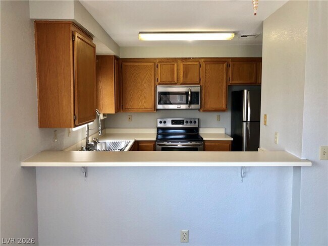 Building Photo - 6863 Tamarus St
