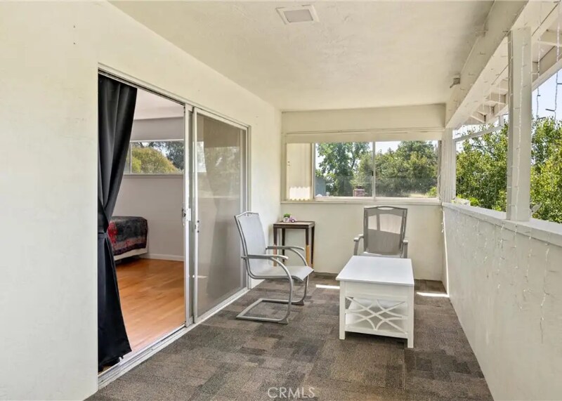 Building Photo - 15 Rockridge Rd