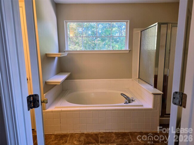 Building Photo - 5401 Groveton Ct