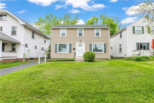 Primary Photo - 20 Irvington Rd