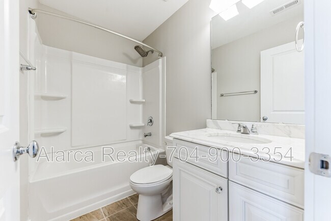 Building Photo - 3246 Moss Ln