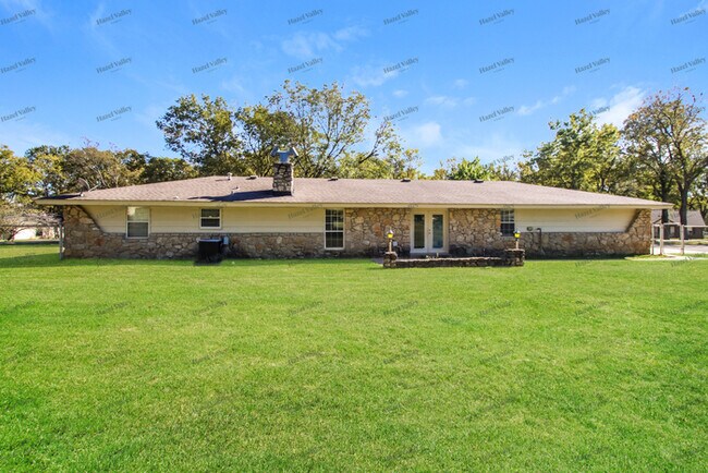 Building Photo - 9935 E Spotted Horse Dr