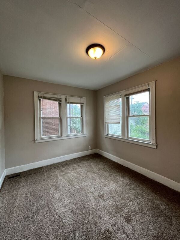 Building Photo - 3224 Calvert Ave