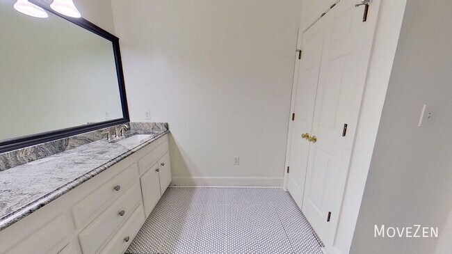 Building Photo - 5630 Colony Crossing Dr