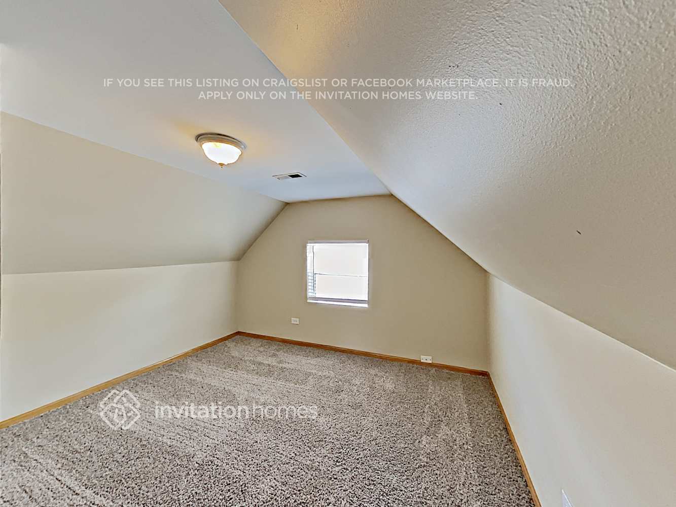 Building Photo - 11521 S Karlov Ave