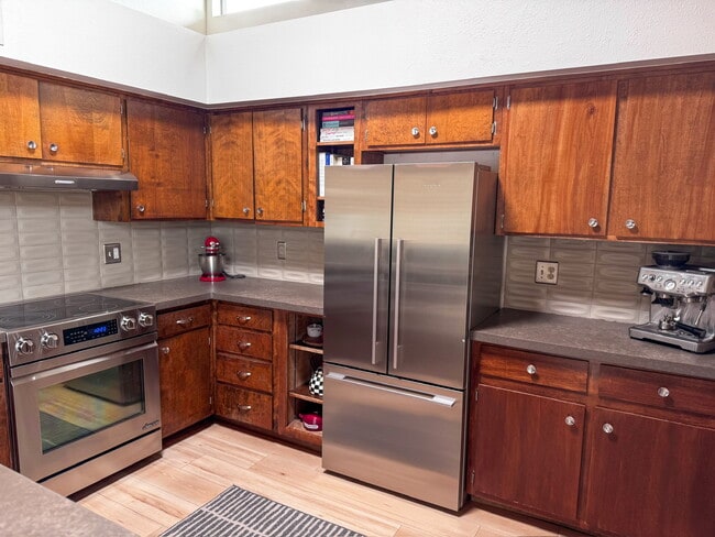 Building Photo - 4216 N 38th St