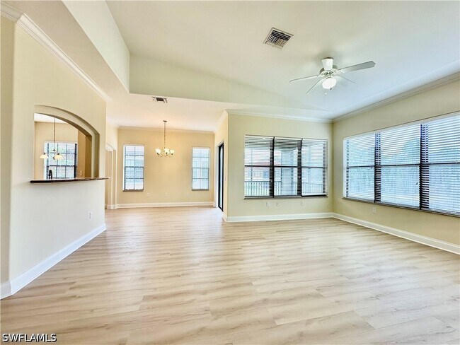 Building Photo - 1303 Verde Dr