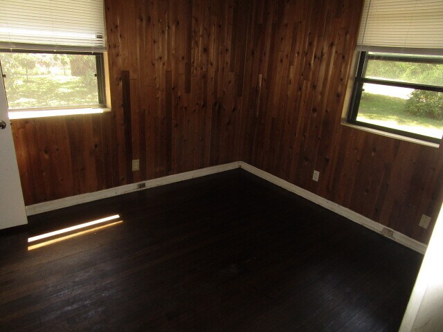 Building Photo - 2520 Ribault Scenic Dr