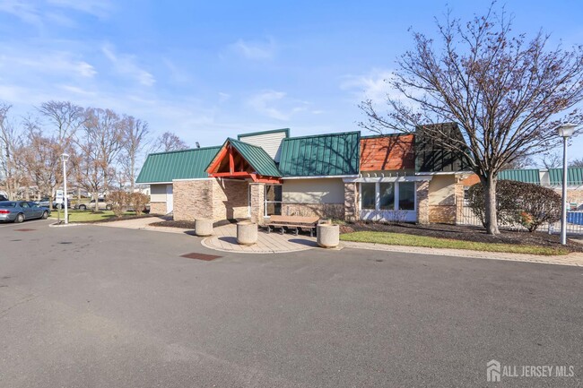 Building Photo - 351A Jutland Dr