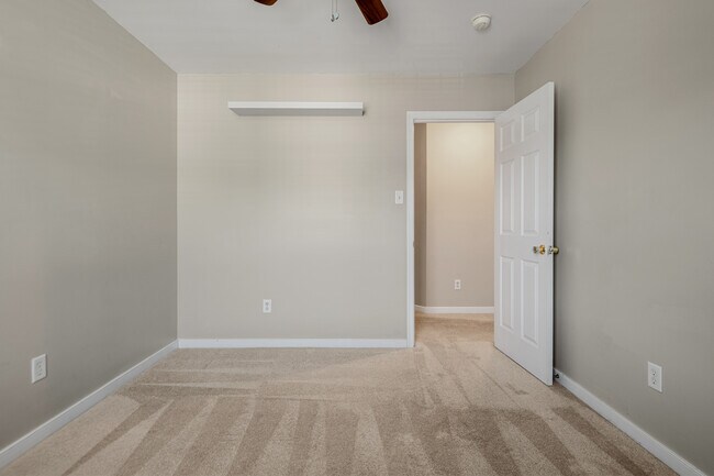 Building Photo - 3924 Liberty Point Dr
