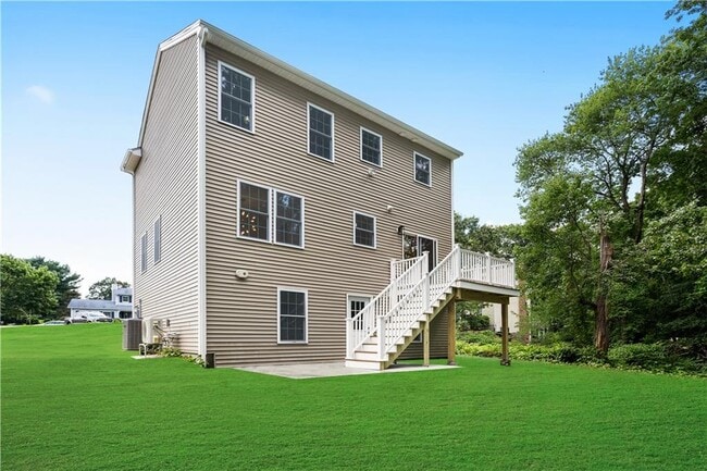Building Photo - 8 Seabreeze Terrace