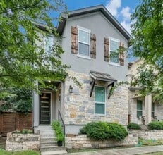 Building Photo - Townhome For Rent Half off deposit for OCT...