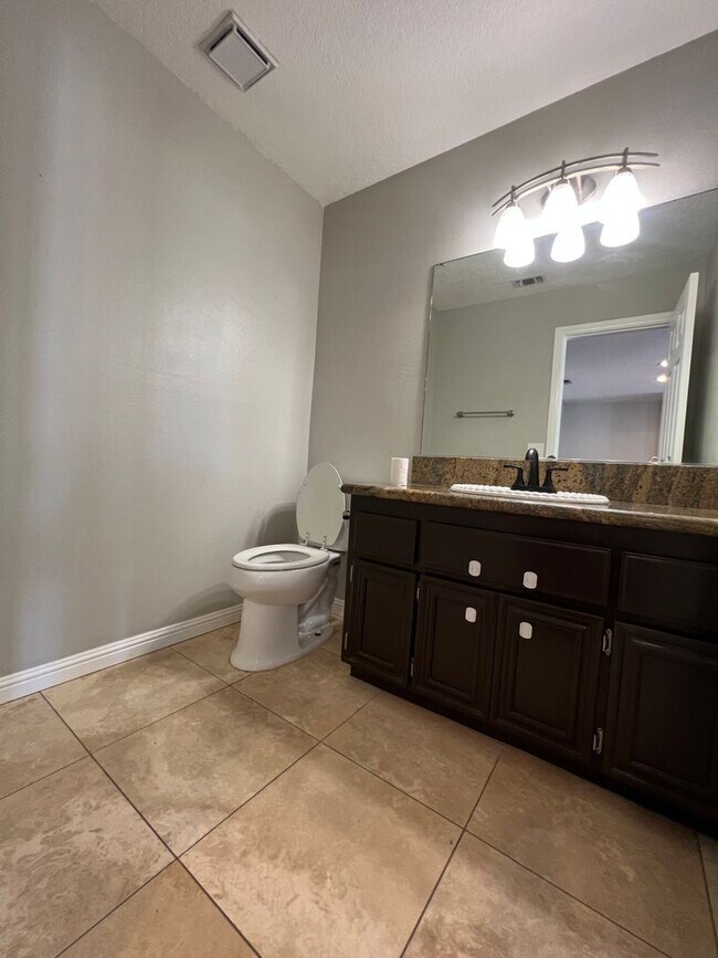 Building Photo - Spring Valley Lake Home