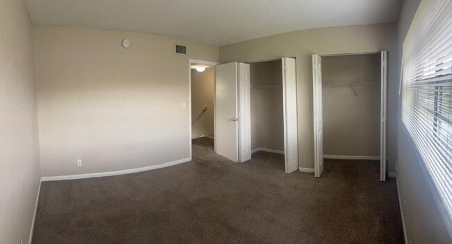 Building Photo - Charming 2-Bed Townhouse Retreat in Planta...