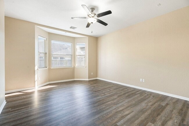 Building Photo - 6185 Galloway Ln