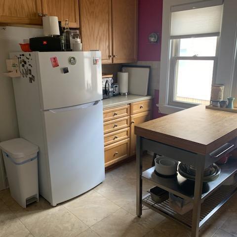 Building Photo - 1614 E Newton Ave