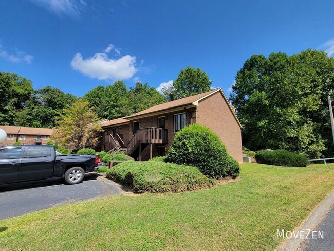 Building Photo - 216 Ridge Forest Ct