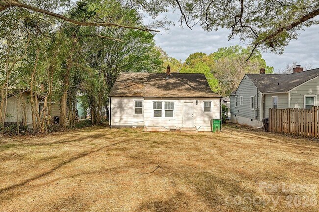 Building Photo - 3108 Rush Ave