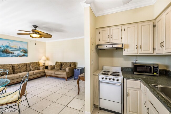 Building Photo - 190 N Collier Blvd