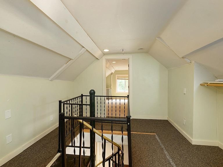 Building Photo - 3212 Lyndale Ave S