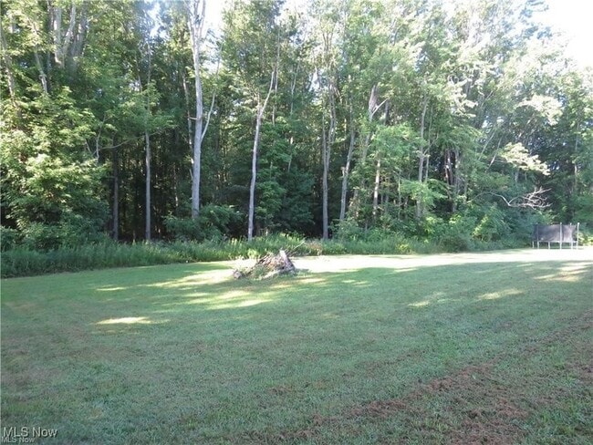 Building Photo - 6424 N Ridge Rd