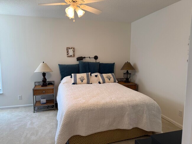 Building Photo - 809 Ocean Dunes Cir