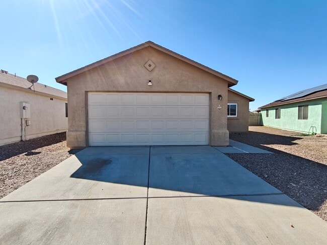 Primary Photo - 6006 S Mogollon Dr