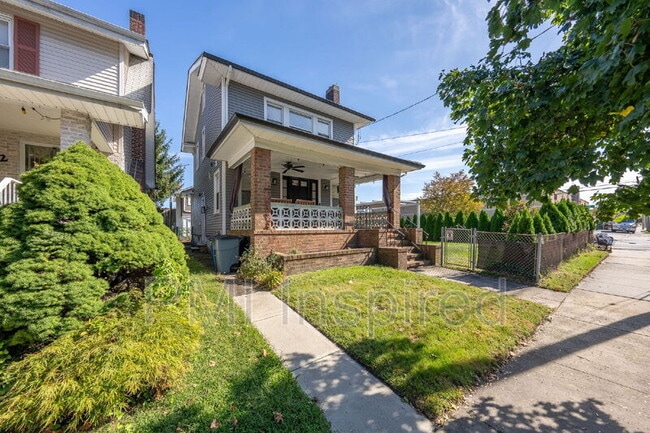 Building Photo - 1100 Langford St