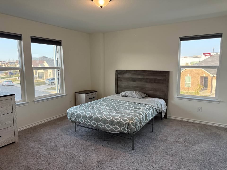 Building Photo - 13930 Wool Pk